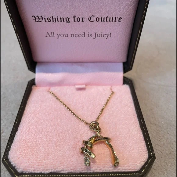 juicy couture wishbone necklace